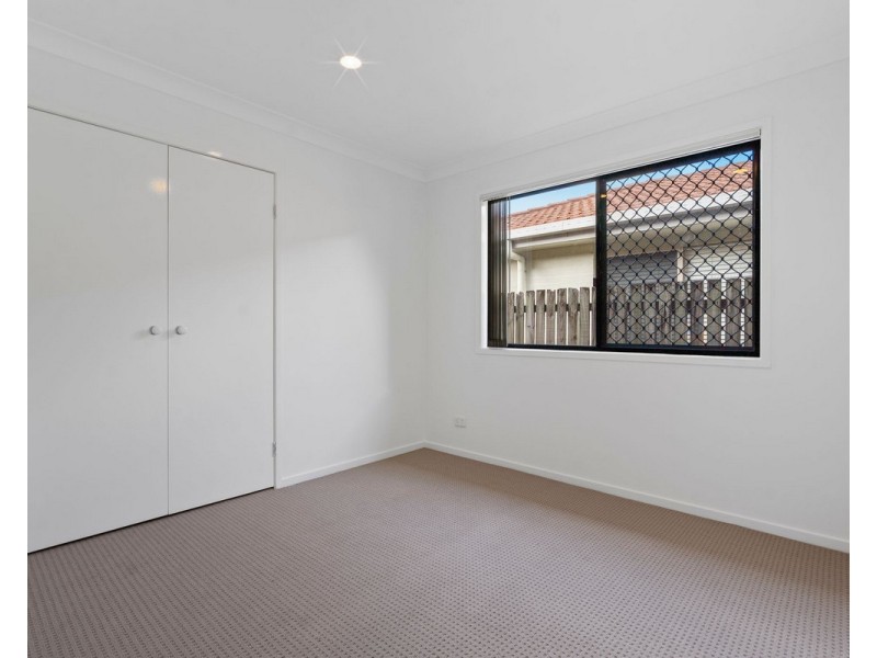 16 Lawley Street, Kedron QLD 4031