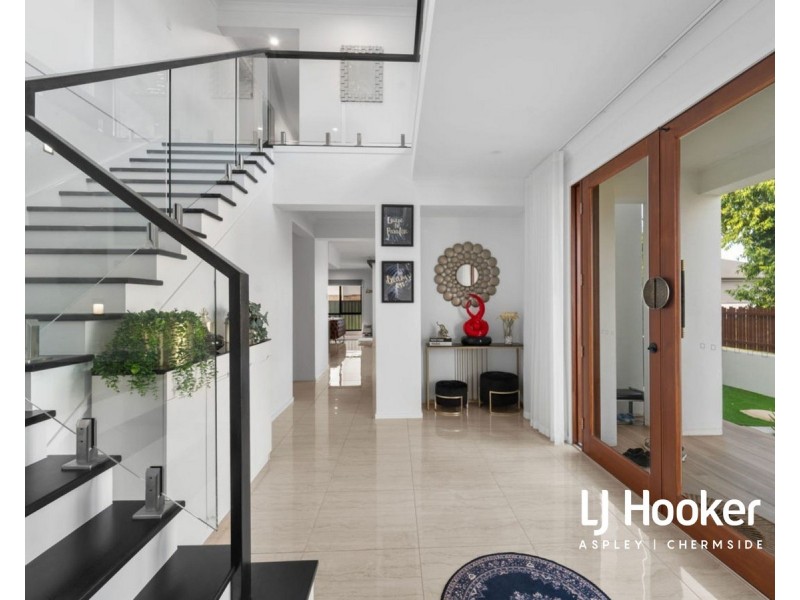 29 Executive Way, Bridgeman Downs QLD 4035