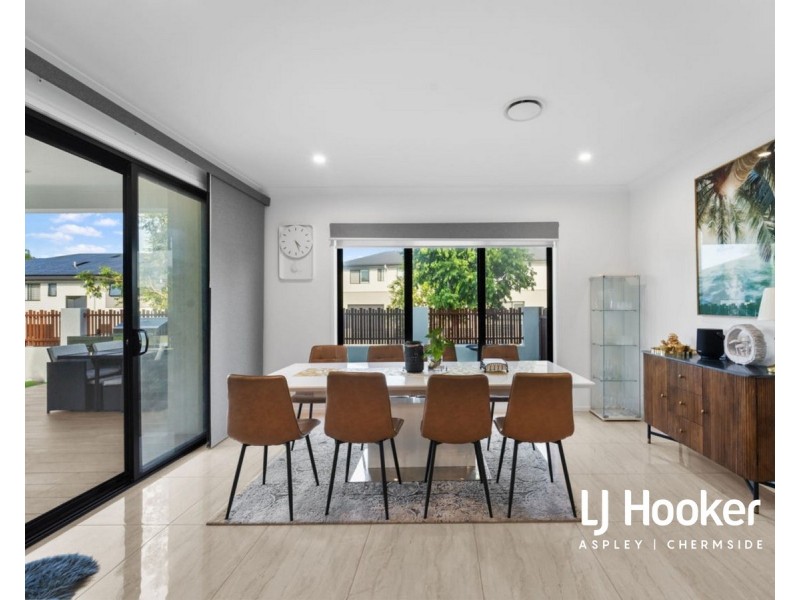 29 Executive Way, Bridgeman Downs QLD 4035