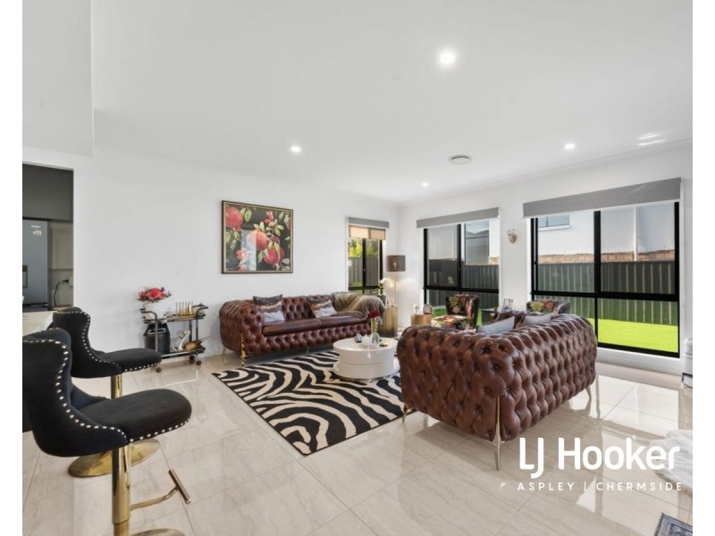 29 Executive Way, Bridgeman Downs QLD 4035