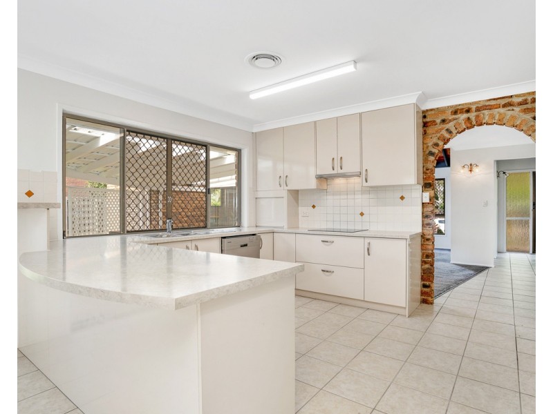 25 Stonycroft Street, Aspley QLD 4034