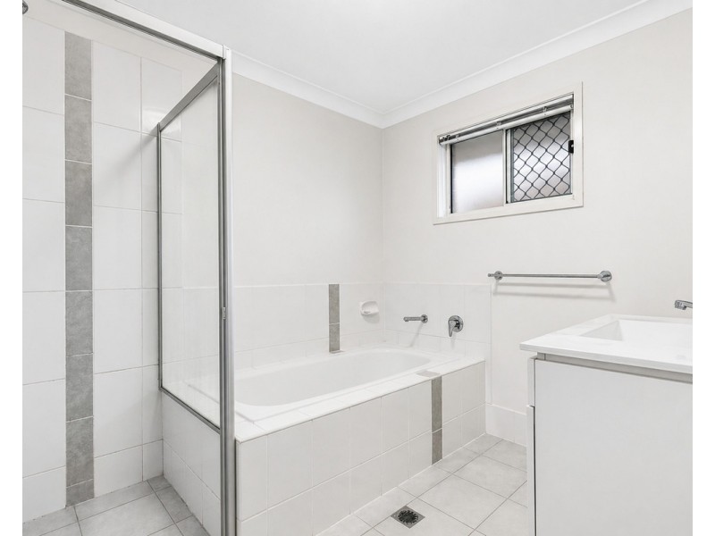 27/111 Cowie Road, Carseldine QLD 4034