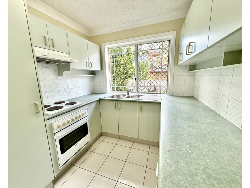 8/27 Brickfield Road, Aspley QLD 4034