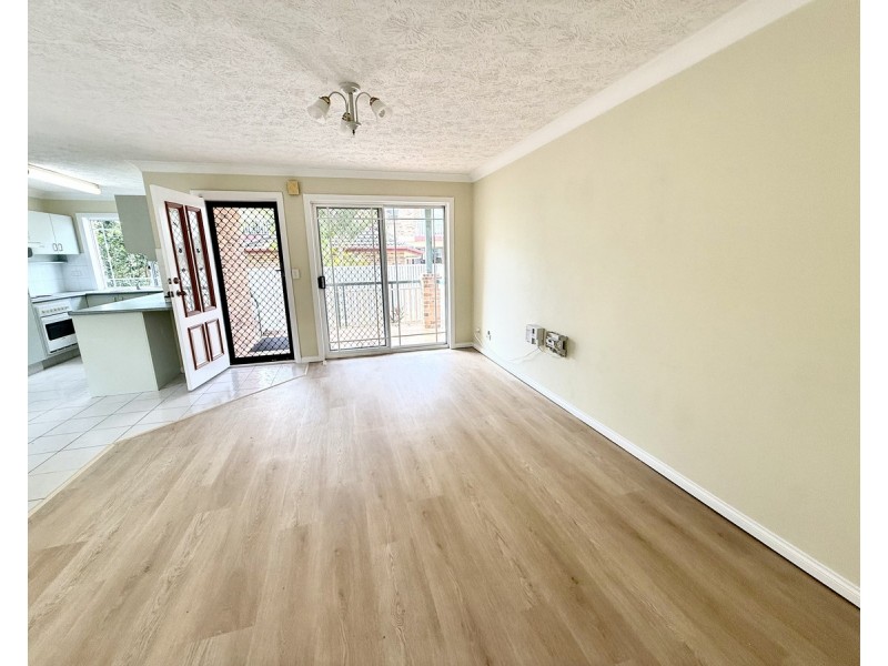 8/27 Brickfield Road, Aspley QLD 4034