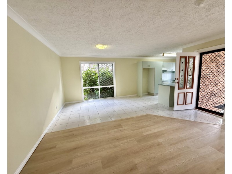 8/27 Brickfield Road, Aspley QLD 4034