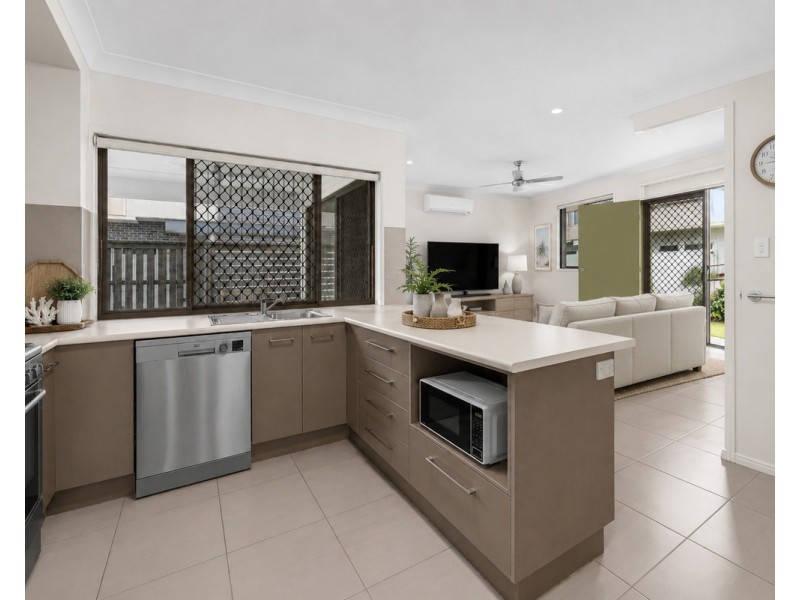 6 Millstream Lane, Fitzgibbon QLD 4018