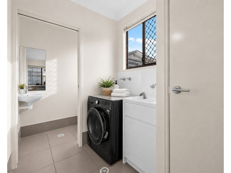 6 Millstream Lane, Fitzgibbon QLD 4018