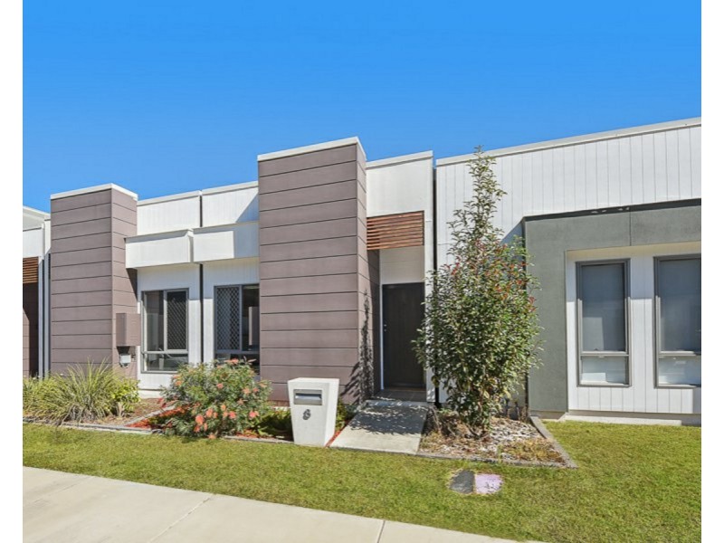 8 Beagle Street, Fitzgibbon QLD 4018