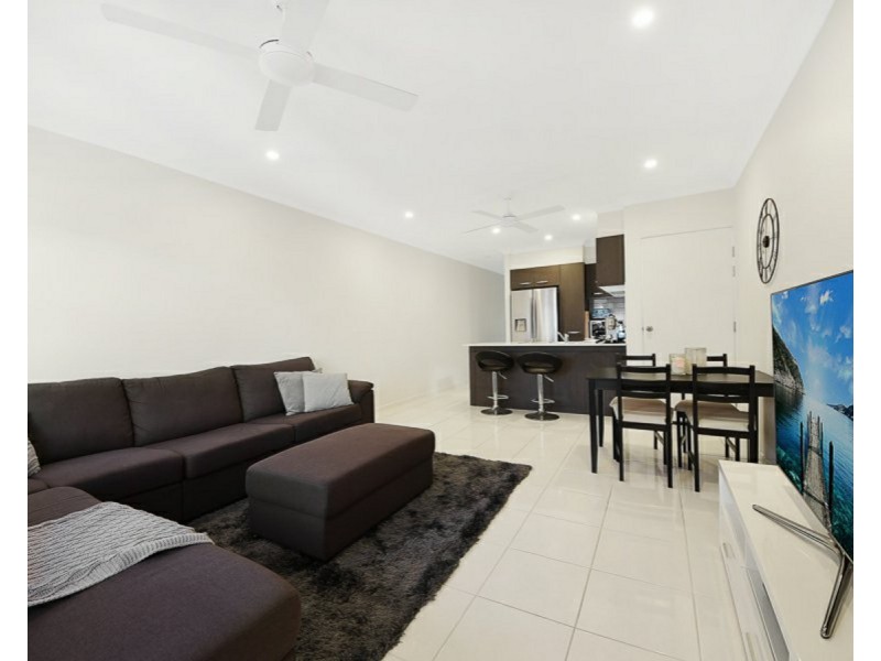 8 Beagle Street, Fitzgibbon QLD 4018