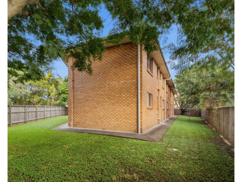 2/12 Bassano Street, Geebung QLD 4034