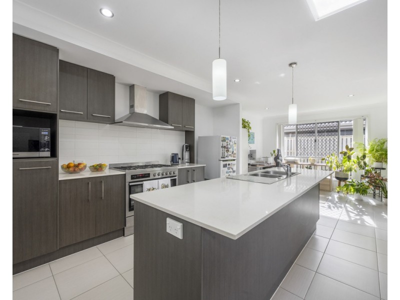 7 Windjana Crescent, Fitzgibbon QLD 4018