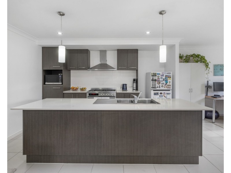 7 Windjana Crescent, Fitzgibbon QLD 4018