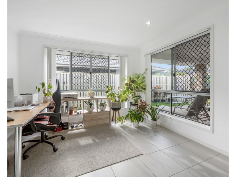 7 Windjana Crescent, Fitzgibbon QLD 4018