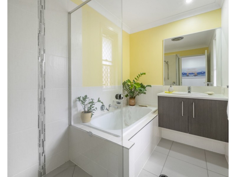7 Windjana Crescent, Fitzgibbon QLD 4018
