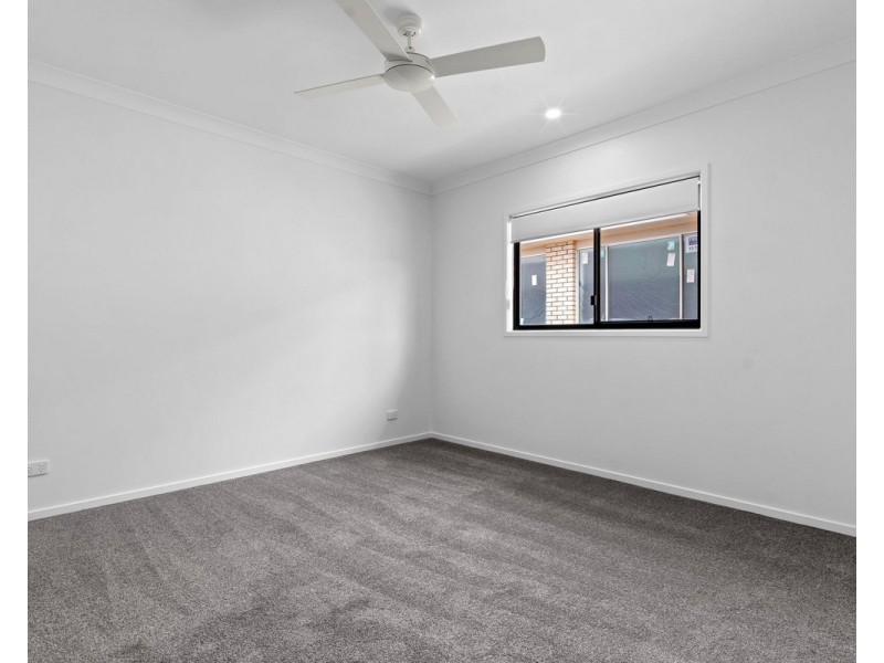 16 Redberry Crescent, Morayfield QLD 4506