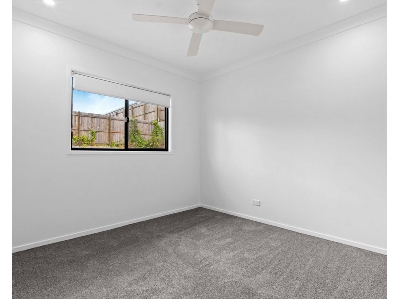 16 Redberry Crescent, Morayfield QLD 4506