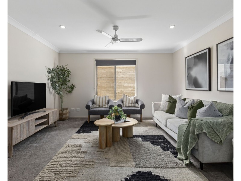 15 Cooksland Crest, North Lakes QLD 4509