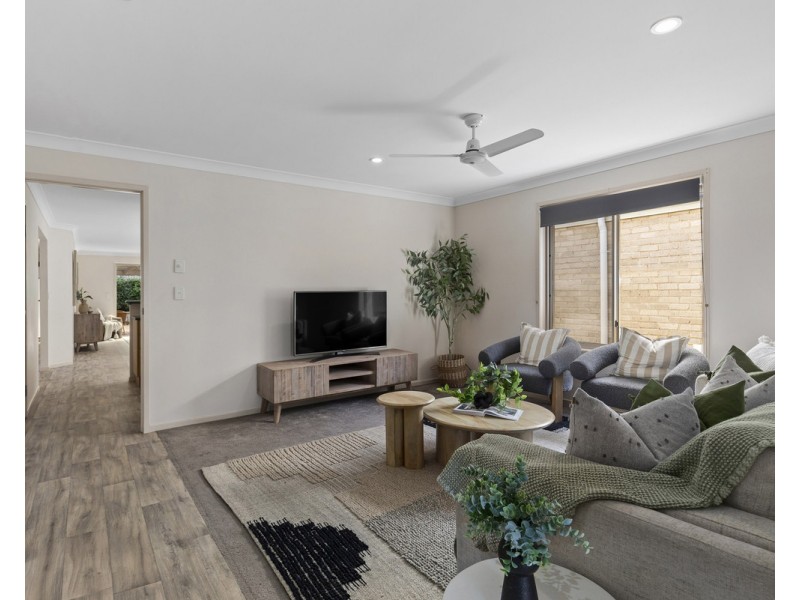 15 Cooksland Crest, North Lakes QLD 4509