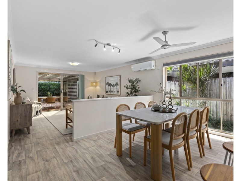15 Cooksland Crest, North Lakes QLD 4509