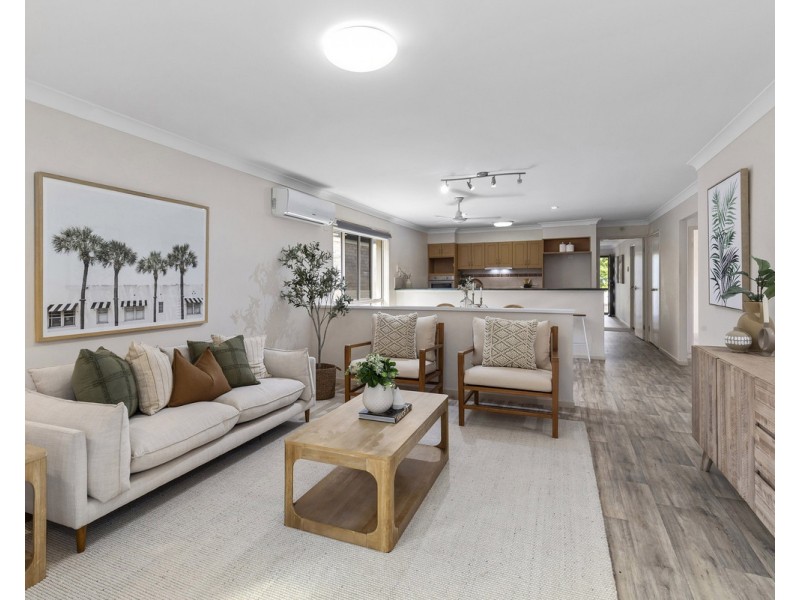 15 Cooksland Crest, North Lakes QLD 4509