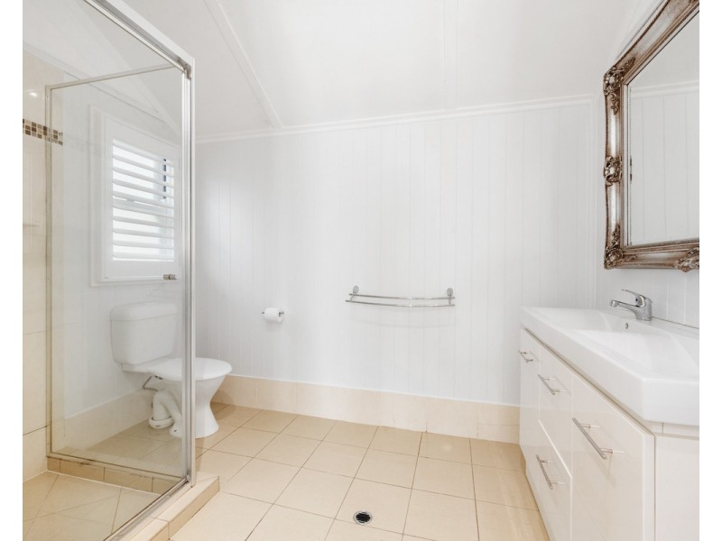 72 Park Avenue, Clayfield QLD 4011