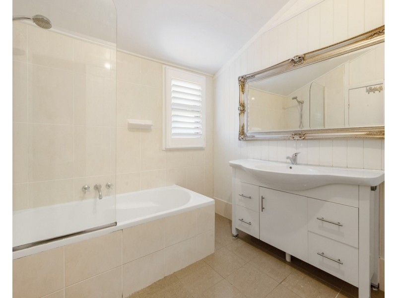 72 Park Avenue, Clayfield QLD 4011