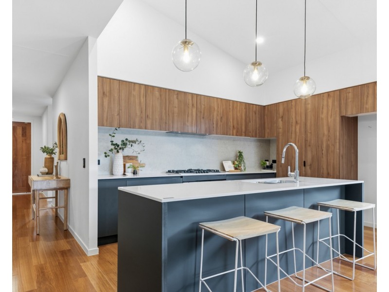 308 Canvey Road, Upper Kedron QLD 4055