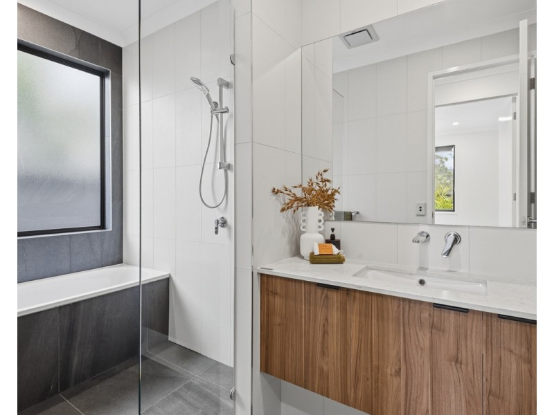 308 Canvey Road, Upper Kedron QLD 4055