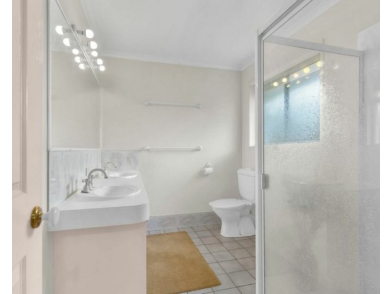 61 Balcara Avenue, Carseldine QLD 4034