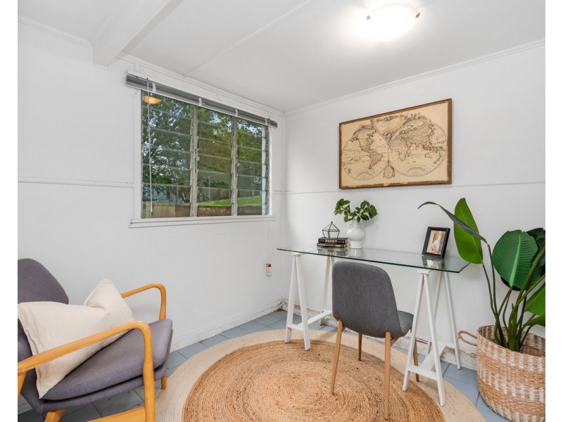 6 Eastbourne Street, Chermside West QLD 4032