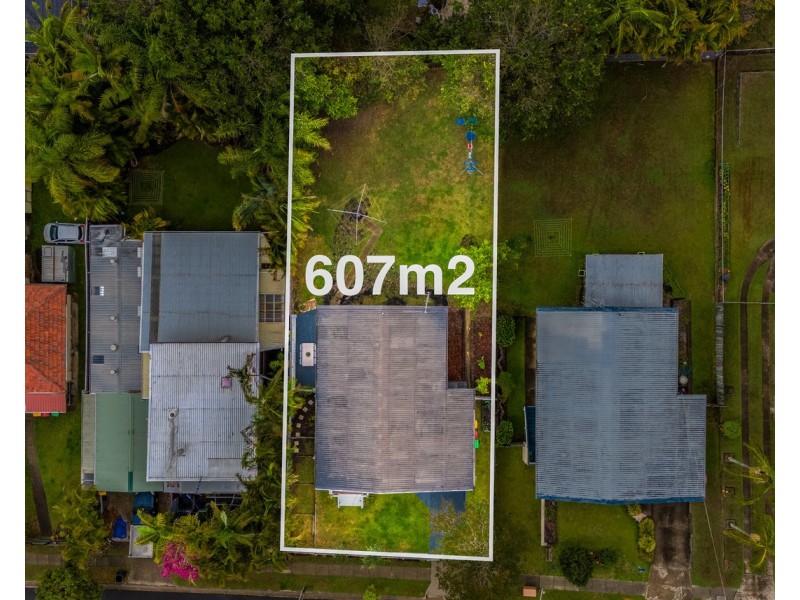 6 Eastbourne Street, Chermside West QLD 4032