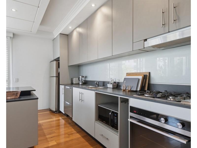 301/42 Newstead Terrace, Newstead QLD 4006