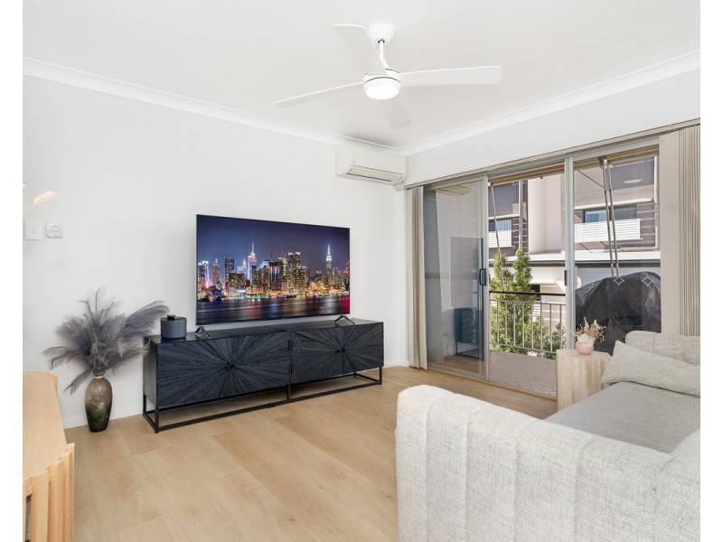 4/17 View Street, Chermside QLD 4032