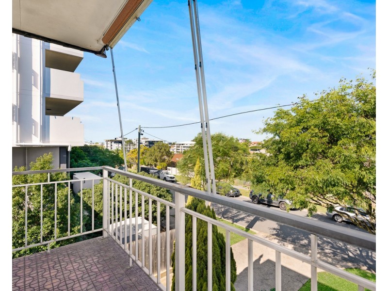 4/17 View Street, Chermside QLD 4032