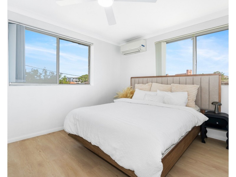 4/17 View Street, Chermside QLD 4032