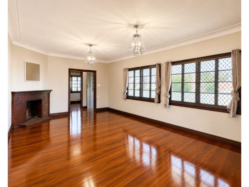 267 Rode Road, Wavell Heights QLD 4012