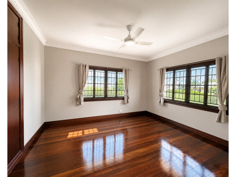 267 Rode Road, Wavell Heights QLD 4012