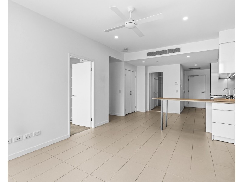10703/88 Doggett Street, Newstead QLD 4006