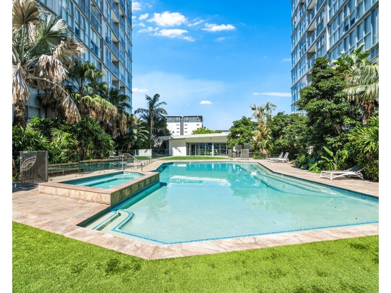 10703/88 Doggett Street, Newstead QLD 4006