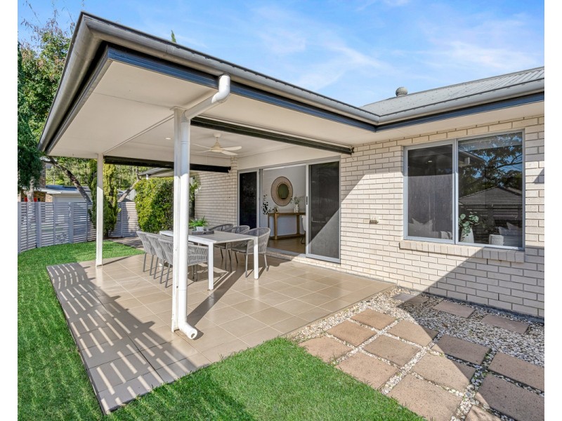 18 Hillside Circuit, Chermside West QLD 4032