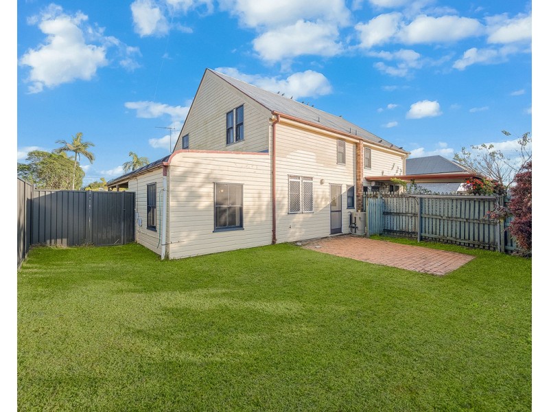 1/10 Desert Willow Way, Fitzgibbon QLD 4018