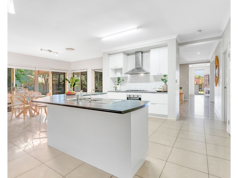 16 Laura Place, Nudgee QLD 4014