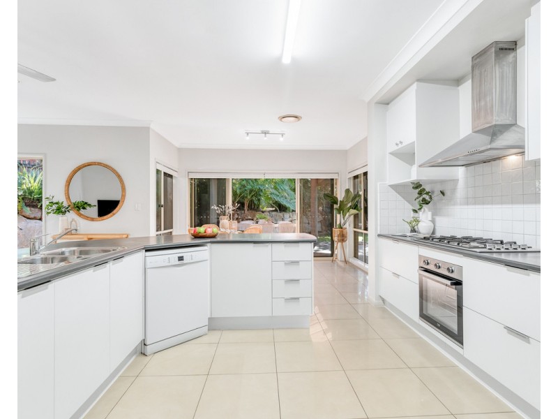 16 Laura Place, Nudgee QLD 4014