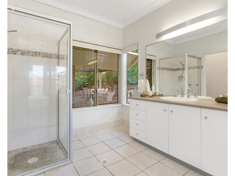 16 Laura Place, Nudgee QLD 4014