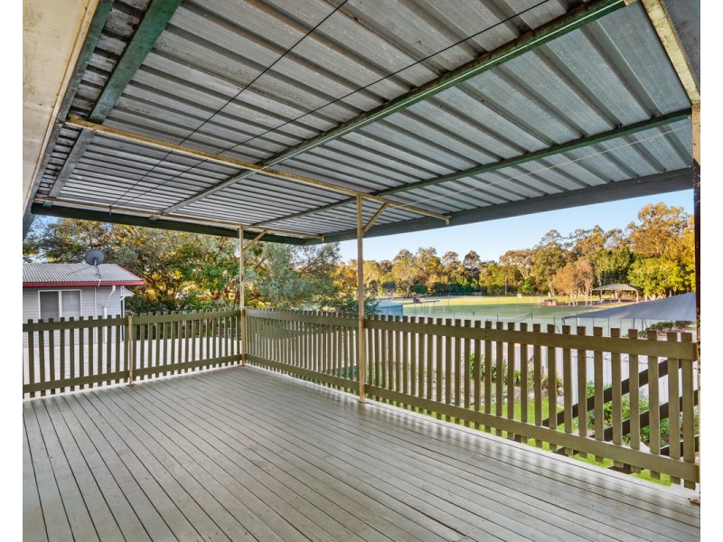 16 Waratah Street, Albany Creek QLD 4035