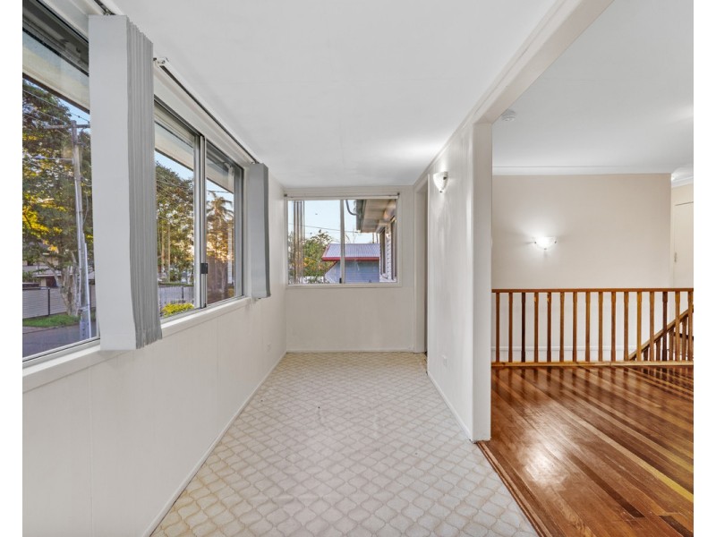 16 Waratah Street, Albany Creek QLD 4035