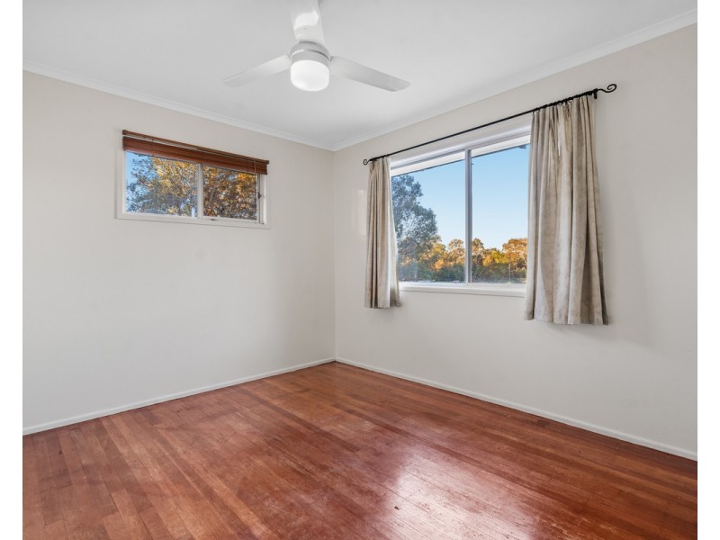 16 Waratah Street, Albany Creek QLD 4035