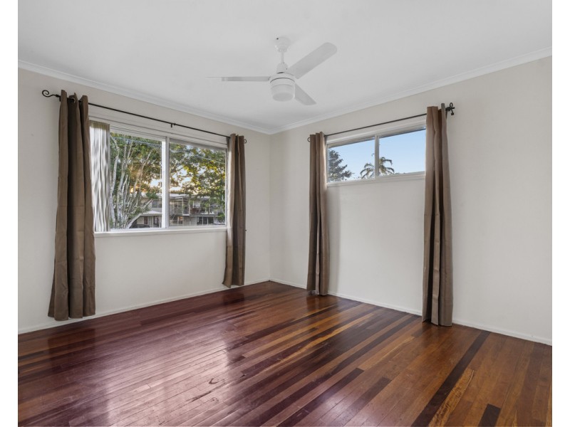 16 Waratah Street, Albany Creek QLD 4035