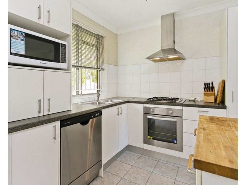 4/37 Rowell Street, Zillmere QLD 4034