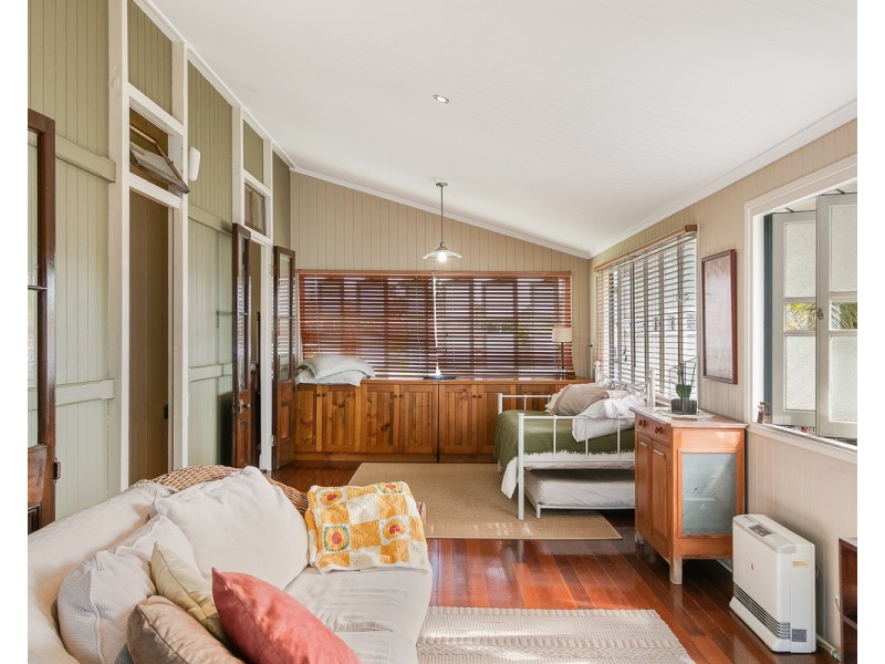 32 Kilburn Street, Chermside QLD 4032